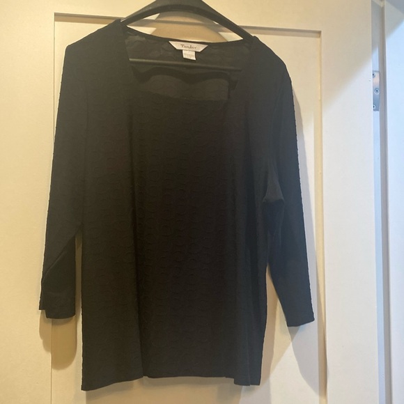 TanKay long sleeved top. Size Lg - Picture 1 of 6